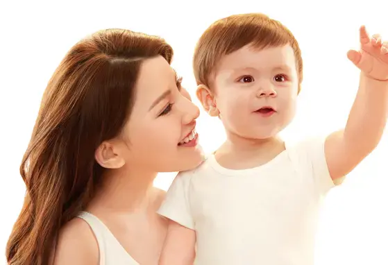 關注嬰幼兒的健康成長 關注嬰幼兒的健康成長